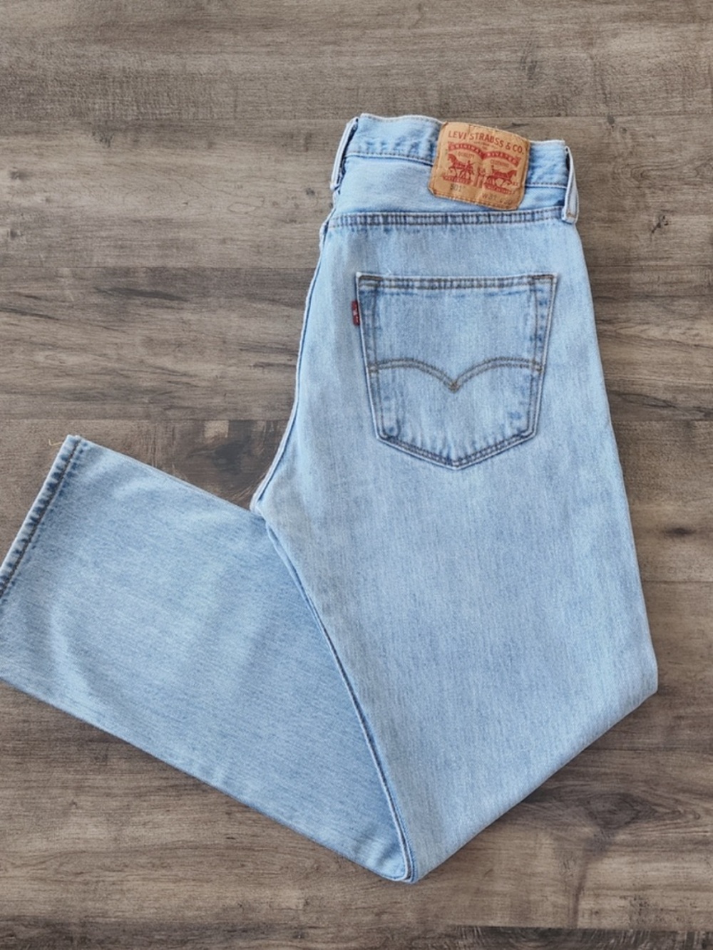 Levi's 501 Original Fit Straight Leg Blue Jeans Men's Size 31